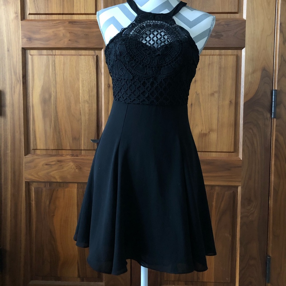 black formal cocktail dress